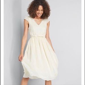 Embroidered midi dress in ivory from ModCloth, NWT